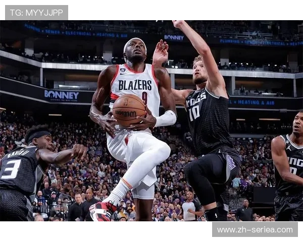 开拓者格兰特脚踝受伤,爵士马尔卡宁带队出击